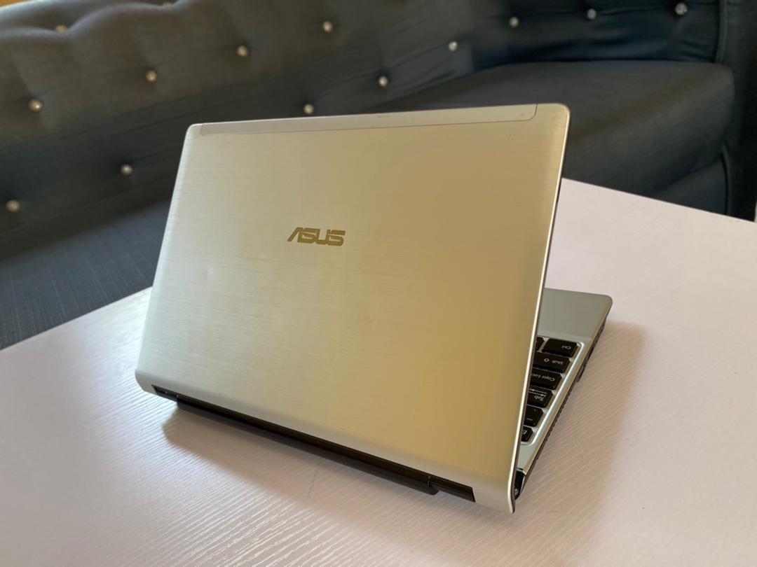 cheap laptop Asus UL20FTin Accra Ghana