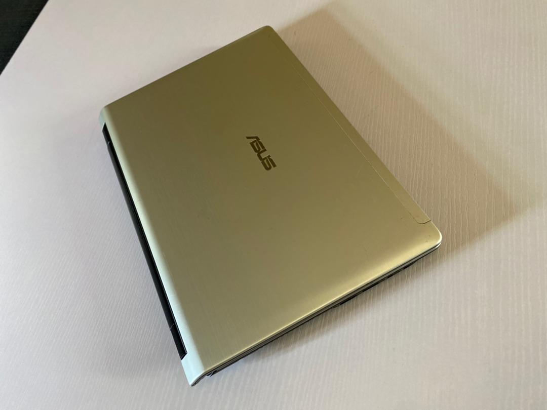 cheap laptop Asus UL20FTin Accra Ghana